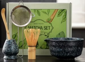 Set Matcha Japonais Complet – Bol, Fouet (Chasen), Cuillère, Tamis & Support –