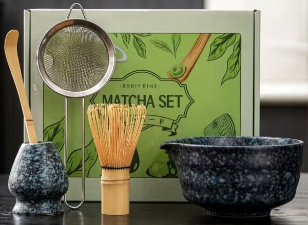 Set Matcha Japonais Complet – Bol, Fouet (Chasen), Cuillère, Tamis & Support –